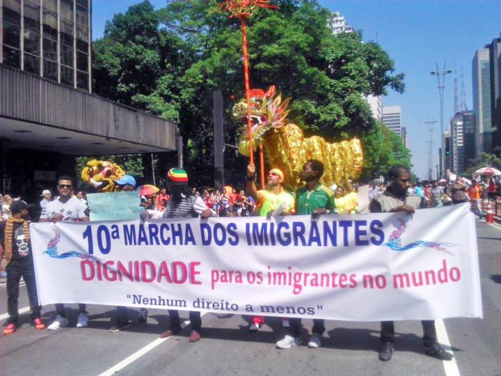 “Dignidade para os imigrantes no mundo” foi o lema da Marcha deste ano. Foto Géssica Brandino. 