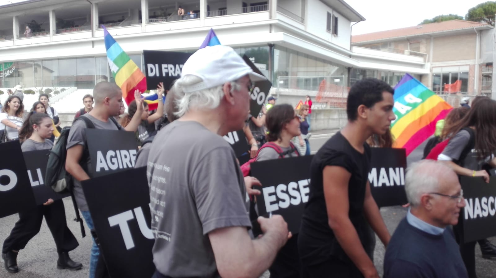 Perugia Assisi Marcia Per La Pace Il Disarmo La Solidariet L