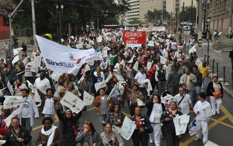 servidores estaduais da Saúde mantêm greve em São Paulo