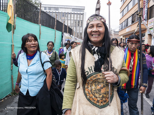 Marcha de las mujeres amazonicas en Quito