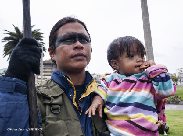 Marcha de las mujeres amazonicas en Quito