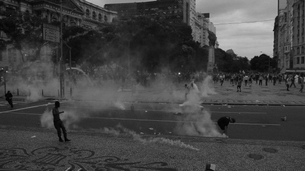 Rio de Janeiro sofre com repressão policial