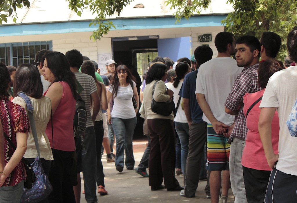 fila votantes