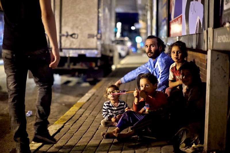 The parents and children of this Syrian family sleep on the streets of Istanbul in Turkey. They are among the 3 million refugees from Syria, many of whom live in desperate conditions. Photo: UNHCR/S. Baldwin
