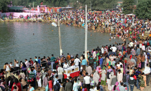 1-shilpa-FARMERS FAIR JHIRI MELA PIX SHILPA THAKUR JAMMU (15)