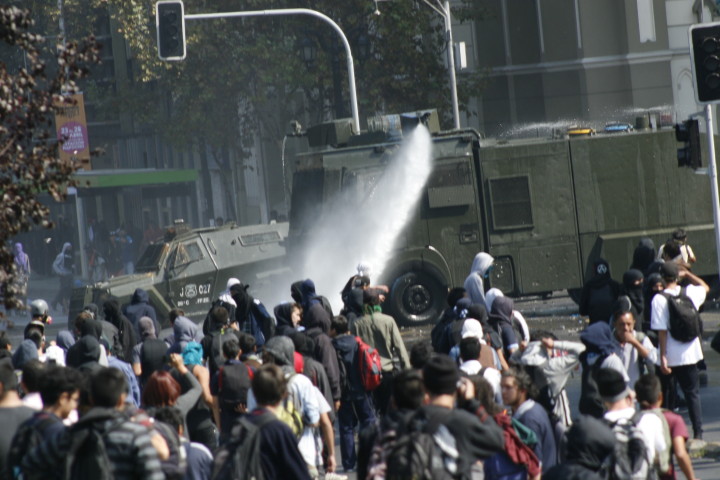 1era.  Estudiantes Marcha, 16-abril-2015_Marcela Contardo Berríos (15)