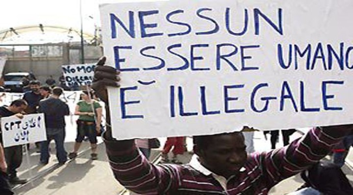 reato clanestinità nessun essere umano illegale