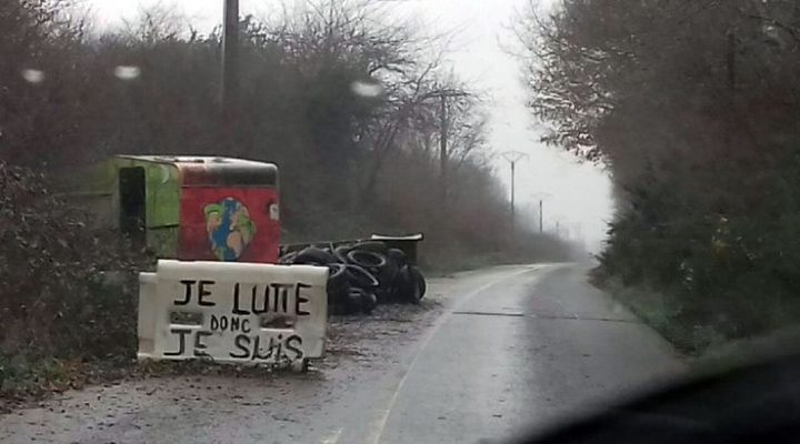 "Je lutte donc je suis"... Dans la ZAD de Notre-Dame-des-Landes, la lutte continue• Crédits : Maïwenn Guiziou