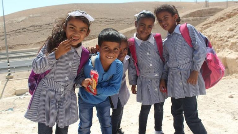 bambini di khan al ahmar. credit Shatha Hammad