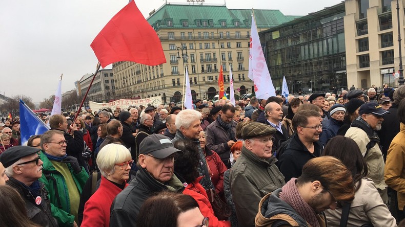 Historischer 9. November: "Aufstehen" Fordert Auf Kundgebung In Berlin ...