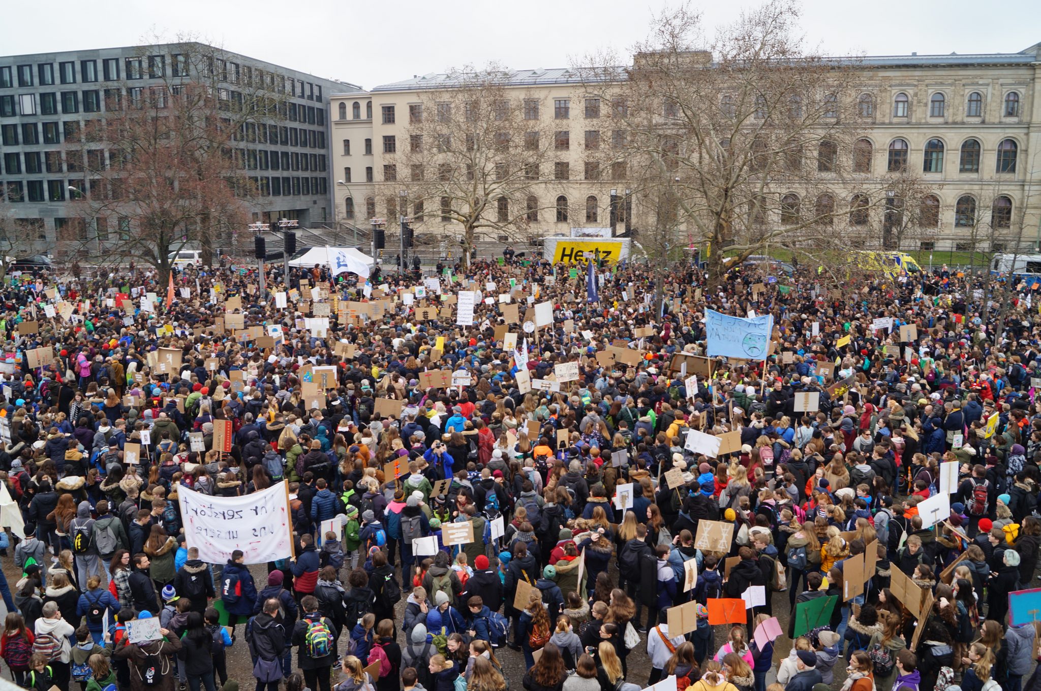 Fridays For Future Deutschland Personen Fridays for Future: 25000 demonstrieren mit Greta Thunberg in Berlin
