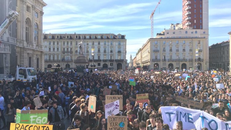 Gli studenti rispondono agli scienziati e lanciano l’assemblea nazionale di #FridaysforFuture Italia