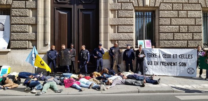 [Extinction Rebellion France] Action nonviolente de soutien au monde paysan