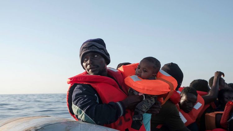 Sea Eye: fare sbarcare profughi subito. Libia e Tunisia non sono porti sicuri