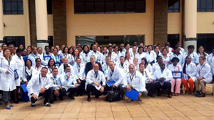 Médecins cubains au Kenya