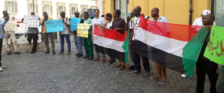 Sit-in associazione sudanese a Montecitorio