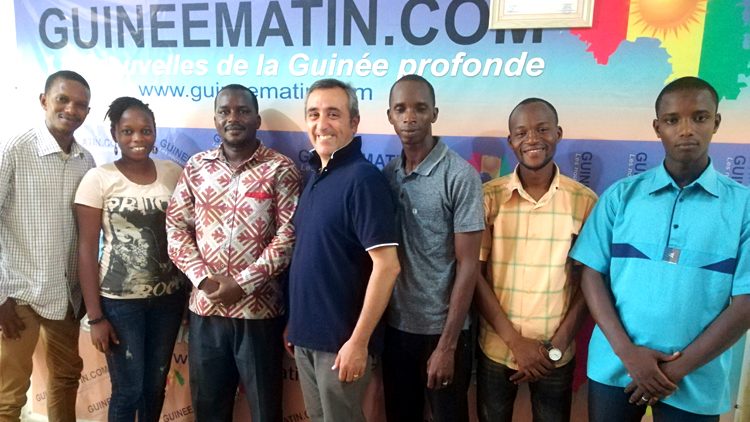 [Conakry] Guineematin et Pressenza, nouveau partenariat pour élargir la construction d’un réseau mondial de médias