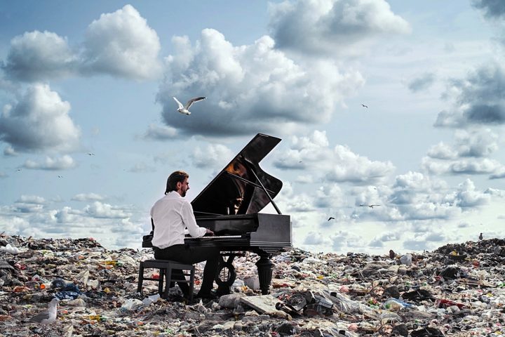 Pavel Andreev Music: Royal on garbage