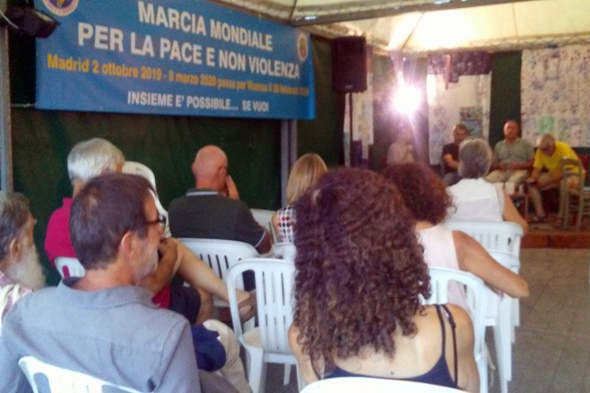 Alla fiera delle armi Alla fiera delle armi