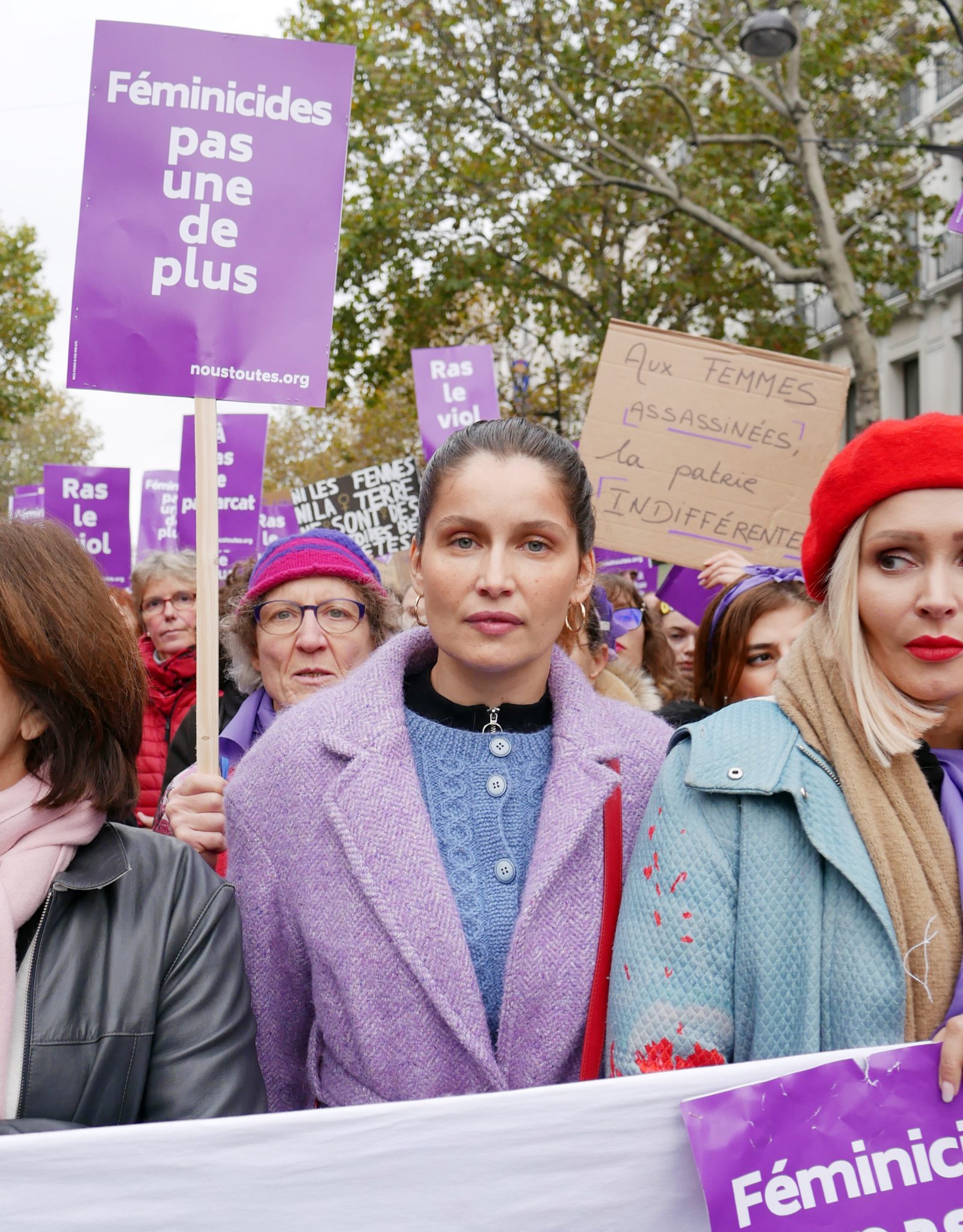 Viols En Pleine Rue à Paris Où Sont Les Féministes "Marée violette" sur Paris contre les violences faites aux femmes
