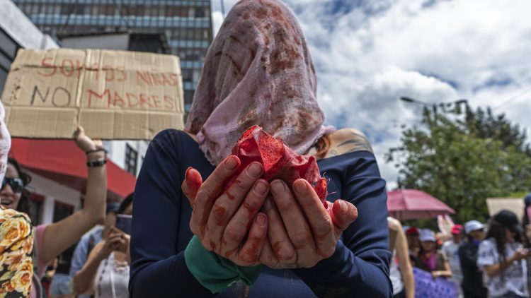 #8M en Quito. Marcha popular de mujeres