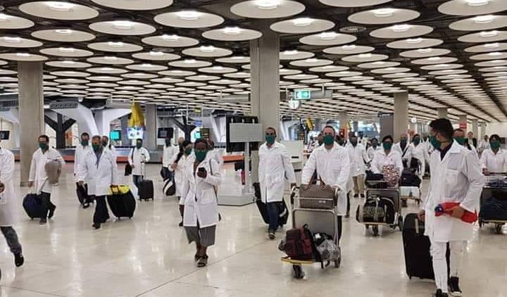 médicos cubanos llegando a Italia