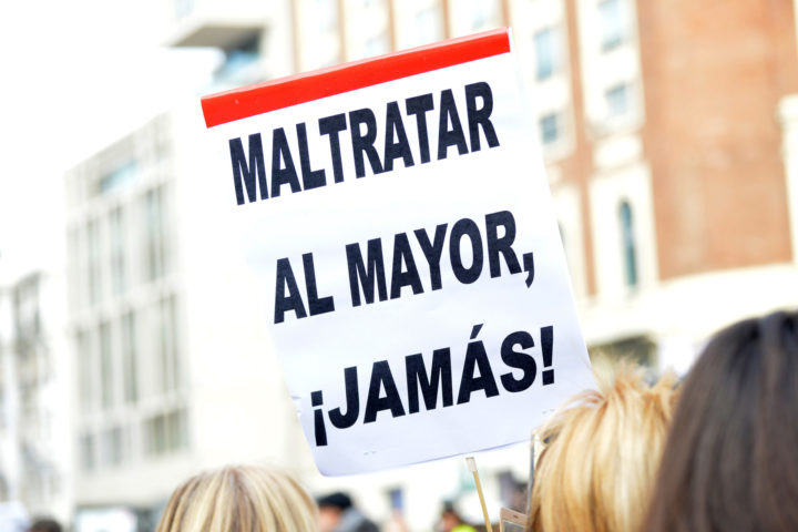 Manifestación de denuncia de la situación de los mayores en residencias. Madrid