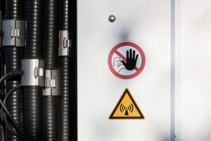 Gebäudeenergie-Gesetz und Smart Meter: Funkbelastung und Lauschangriff durch die Hintertür