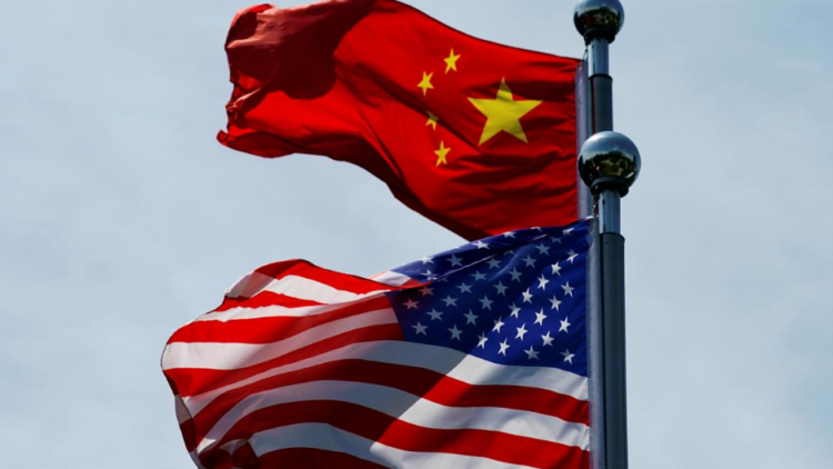 banderas china y norteamericana