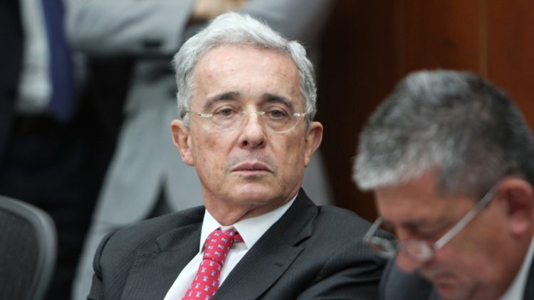 Alvaro Uribe - Caracol