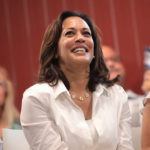 Democrata Biden, rival de Trump, escolhe senadora negra e indígena para vice nos EUA