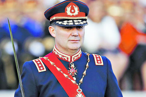 General martínez - La Tercera