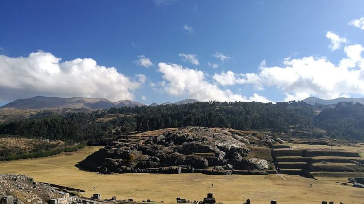 explanada Cuzco - Alejandra Salazar