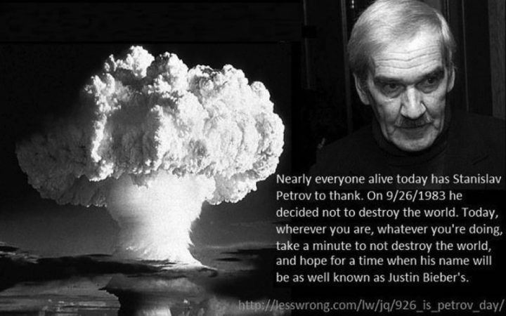 Petition: Gedenken an Petrow, den Verhinderer einer nuklearen Weltkatastrophe