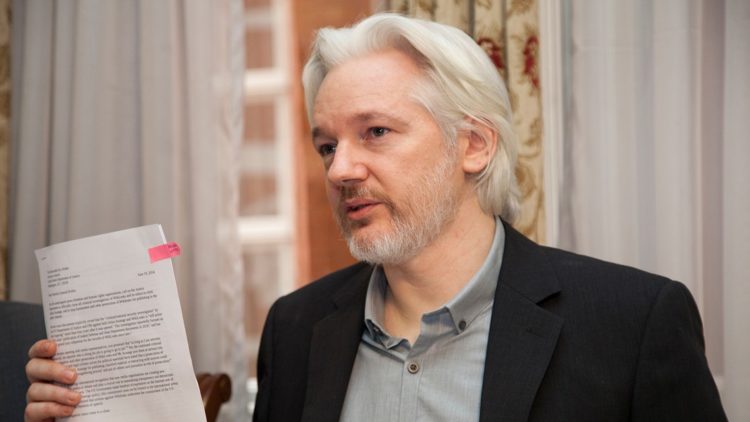 Julian Assange: Das Auswärtige Amt ist vor Ort