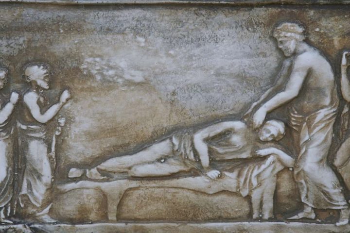 Bassorilievo greco rappresentante un medico ed un paziente