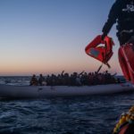 La Ocean Viking salva 374 migranti