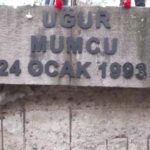 Uğur Mumcu, katledildiği yerde anıldı: “28 yıl geçti, failler hala karanlıkta”