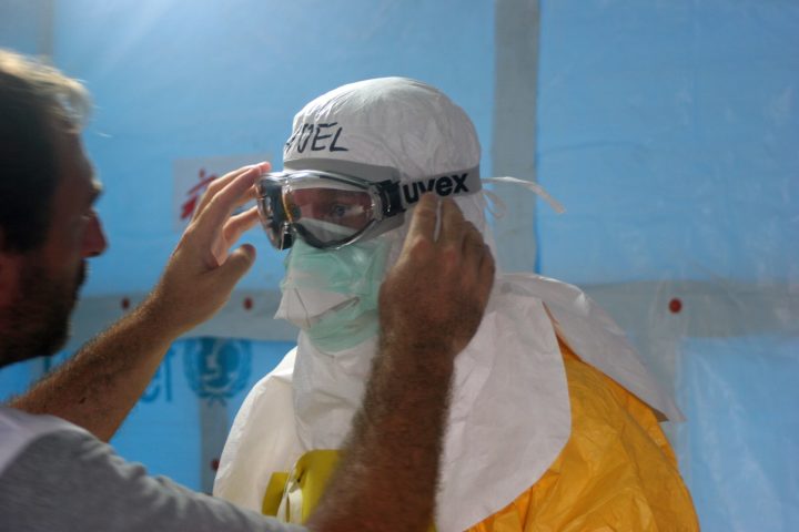 L’Ebola colpisce ancora l’Africa occidentale: domande chiave e lezioni dal passato