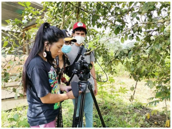 Medios comunitarios en Ecuador