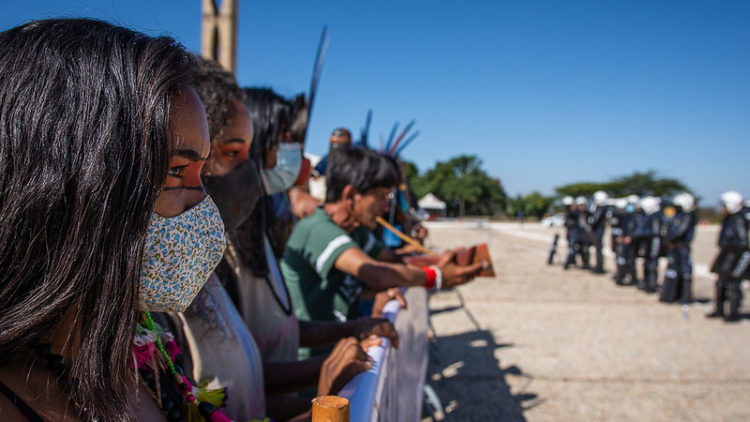 Pueblos indígenas del Brasil: una lucha de todos