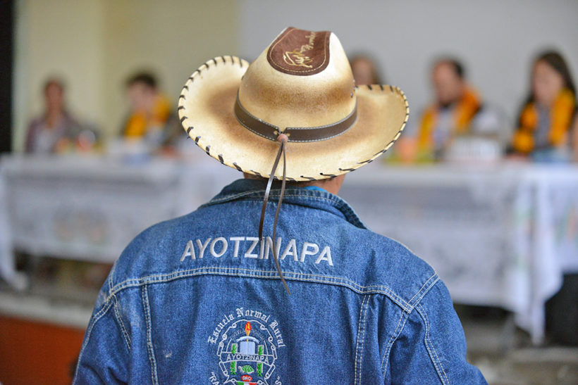 Die "Infiltratoren": Ayotzinapa, Extraktivismus und sozialer Widerstand