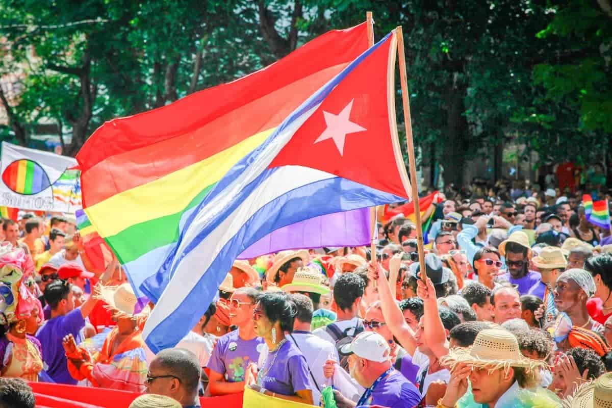 Manifestazione LGBTQ+ a Cuba