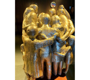 "Memento mori, memento vivere".