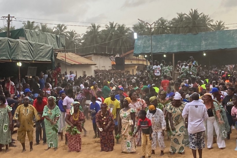 Abissa an der Elfenbeinküste: Feier im Dienste des Friedens und des sozialen Zusammenhalts