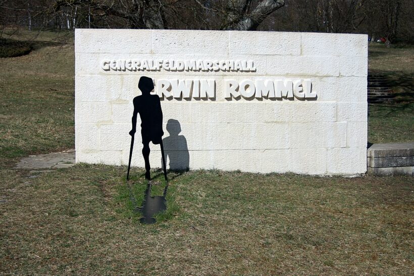 Ein Schatten, der auf Rommel fällt