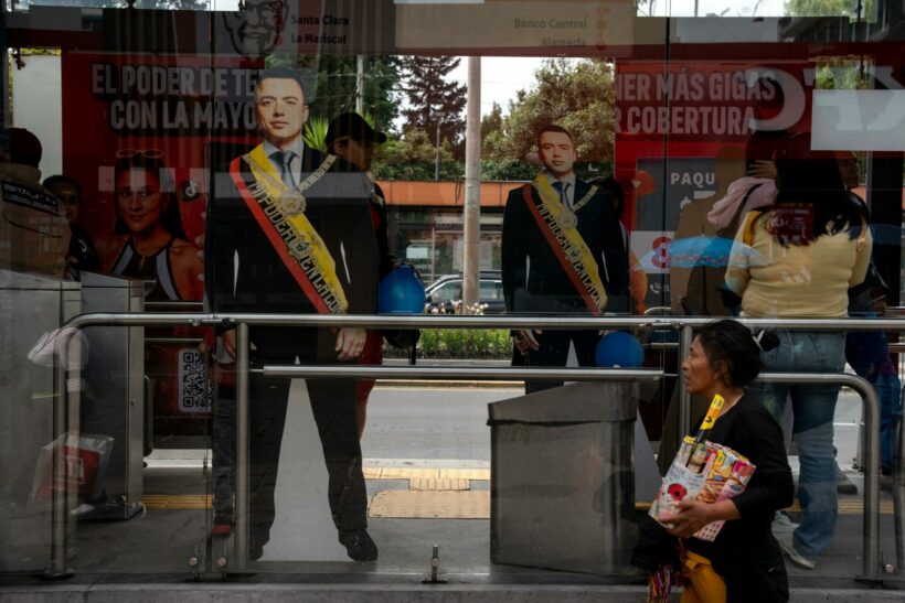 Exteriores de la Asamblea Nacional en Ecuador, en momentos previos al informe del presidente Noboa.