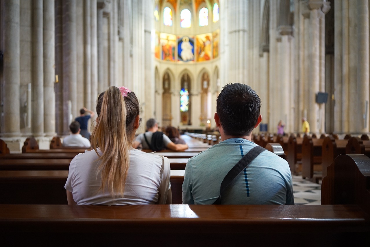 Der Staat zahlt, die Kirche kassiert - Ende der Staatsleistungen in Millionenhöhe?