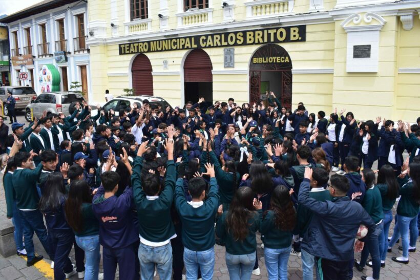 Símbolo de la No Violencia en Mejía