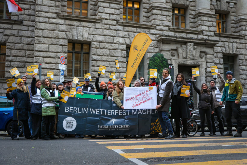 „Volksentscheid Baum“ übergibt 33.044 Unterschriften – Sammlung in Rekordzeit abgeschlossen